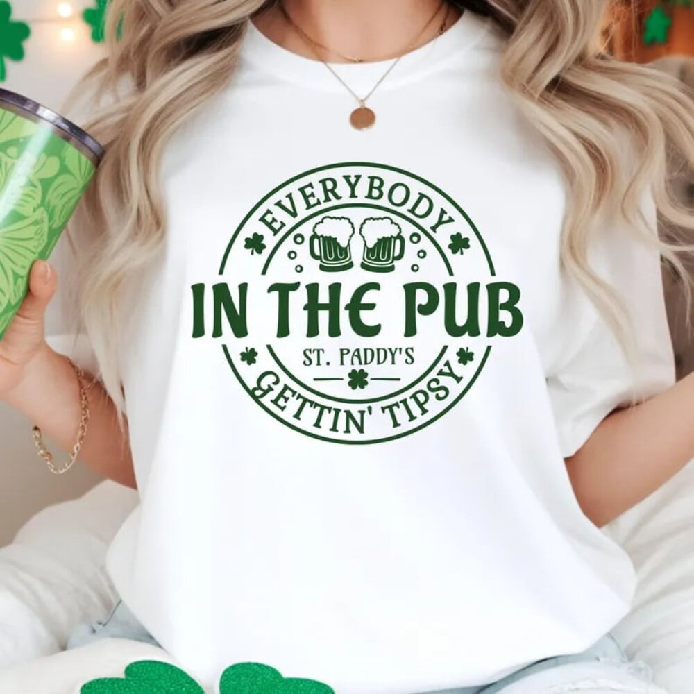 Funny St Patricks Day Tee, St Patricks Day Beer Shamrock Graphic Tee